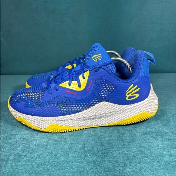 Disney Christmas 2025 Lil Rin Rin Plush Badge Red New